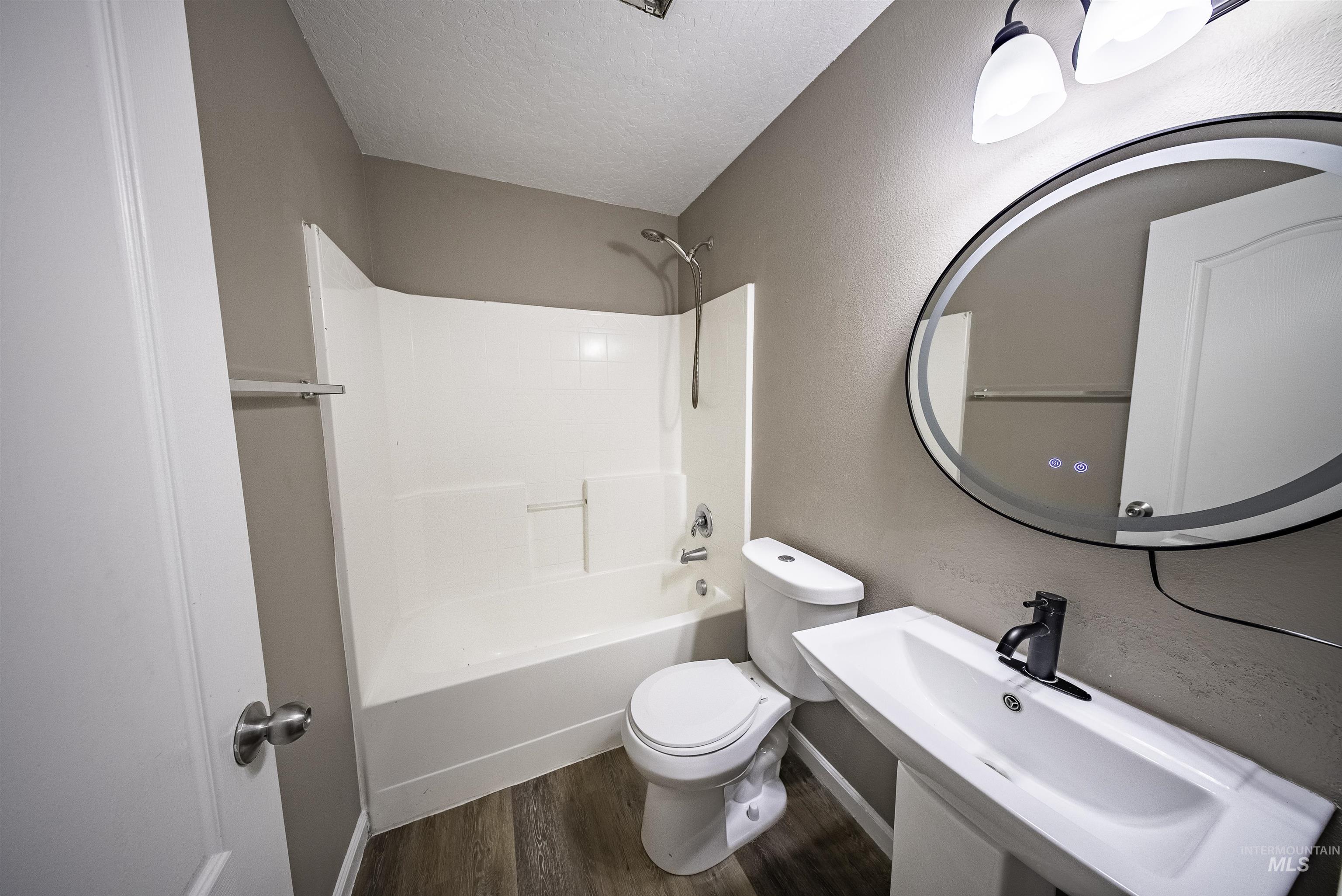 3808 Pierre Ave., Caldwell, Idaho 83605, 4 Bedrooms, 2 Bathrooms, Residential For Sale, Price $364,500,MLS 98972453