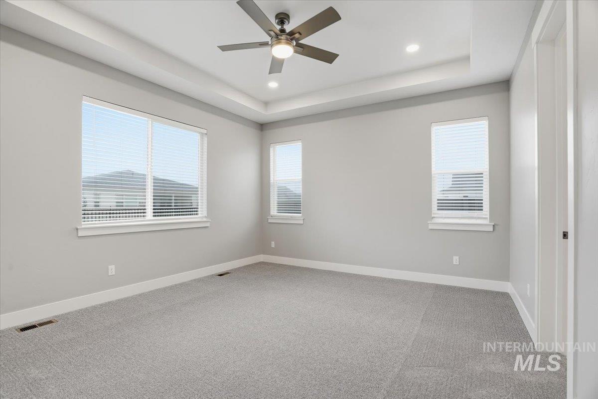 2221 N Kenora Ave, Star, Idaho 83669, 4 Bedrooms, 3.5 Bathrooms, Residential For Sale, Price $779,990,MLS 98972455