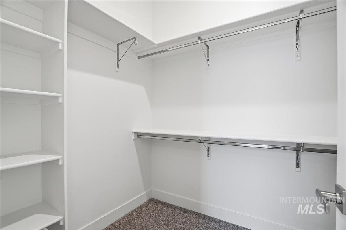 2221 N Kenora Ave, Star, Idaho 83669, 4 Bedrooms, 3.5 Bathrooms, Residential For Sale, Price $779,990,MLS 98972455