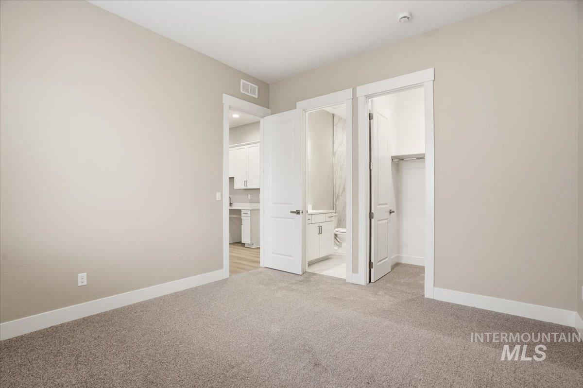 2221 N Kenora Ave, Star, Idaho 83669, 4 Bedrooms, 3.5 Bathrooms, Residential For Sale, Price $779,990,MLS 98972455