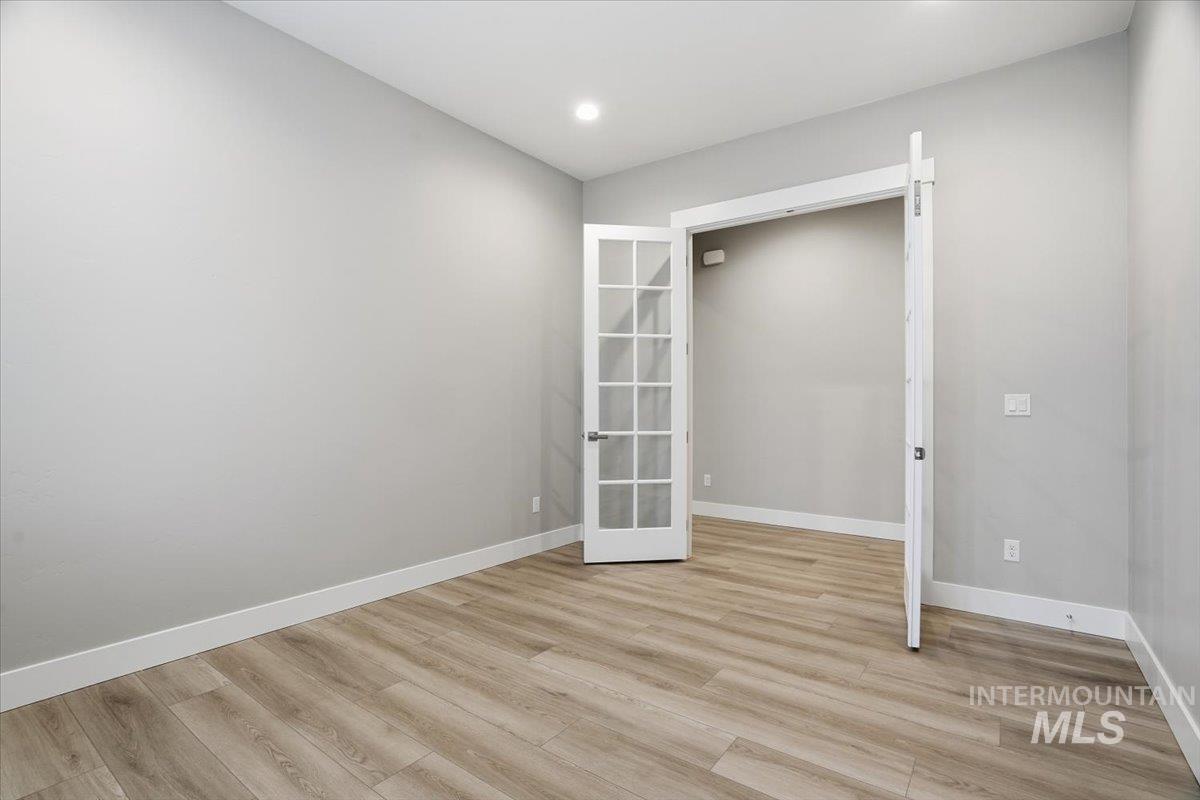 2221 N Kenora Ave, Star, Idaho 83669, 4 Bedrooms, 3.5 Bathrooms, Residential For Sale, Price $779,990,MLS 98972455