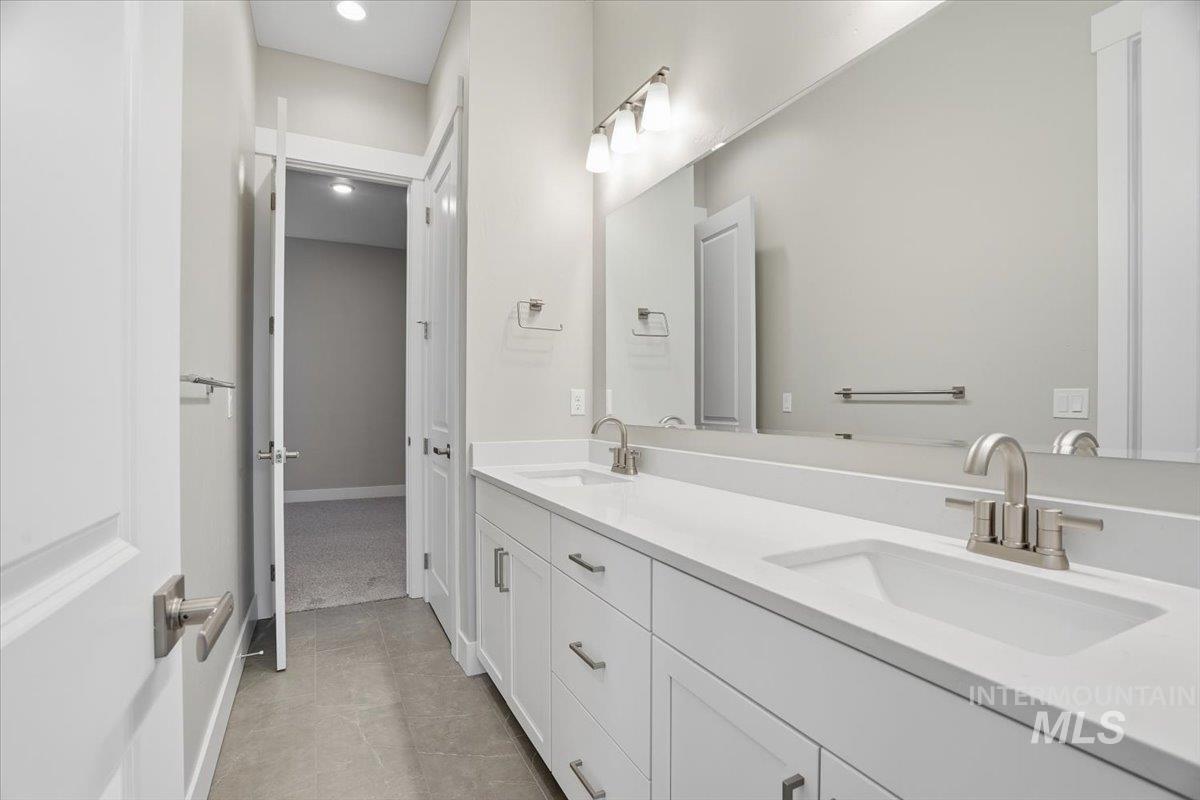 2221 N Kenora Ave, Star, Idaho 83669, 4 Bedrooms, 3.5 Bathrooms, Residential For Sale, Price $779,990,MLS 98972455