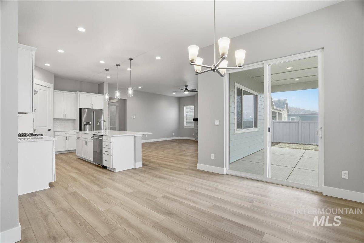 2221 N Kenora Ave, Star, Idaho 83669, 4 Bedrooms, 3.5 Bathrooms, Residential For Sale, Price $779,990,MLS 98972455