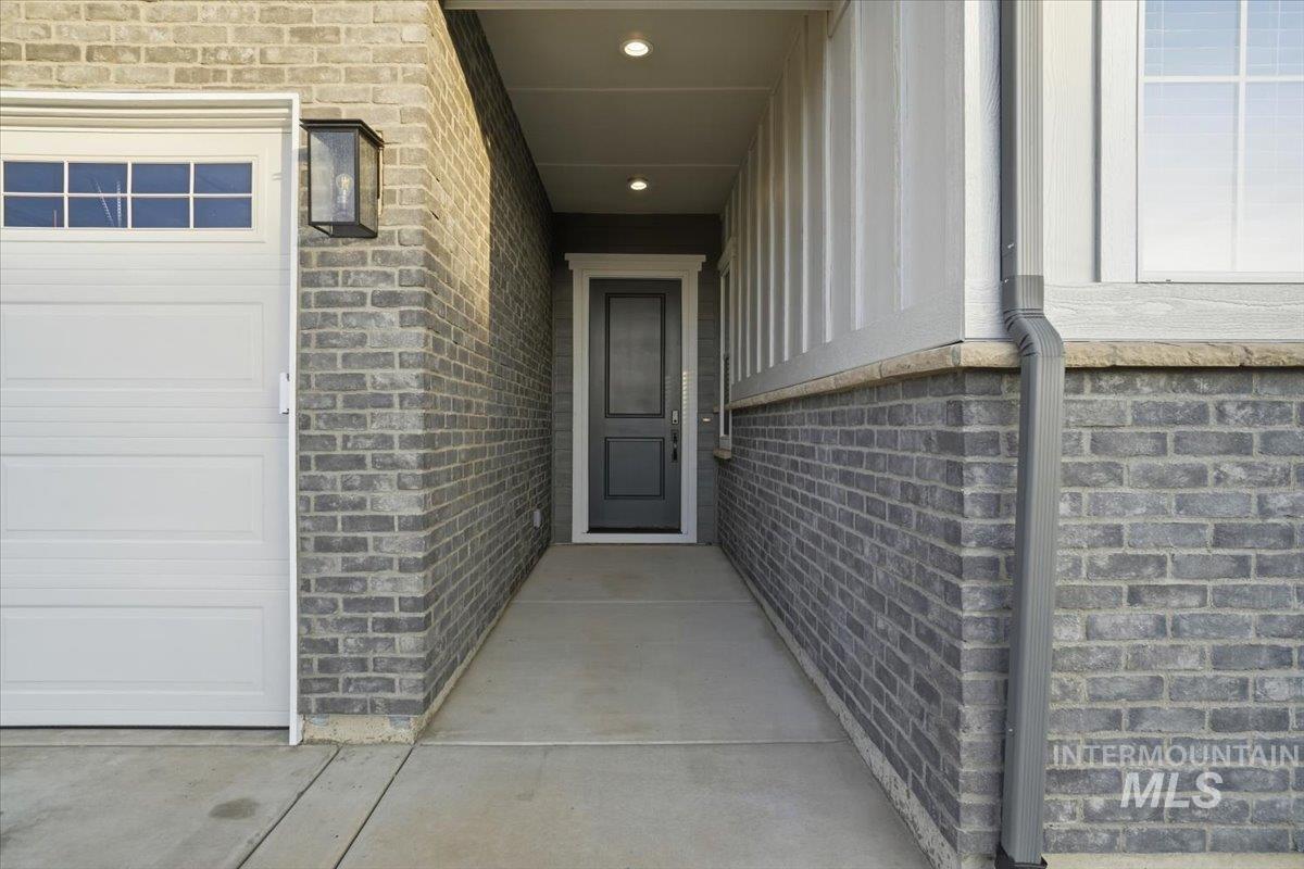 2278 N Kenora Ave, Star, Idaho 83669, 3 Bedrooms, 2.5 Bathrooms, Residential For Sale, Price $779,990,MLS 98972456