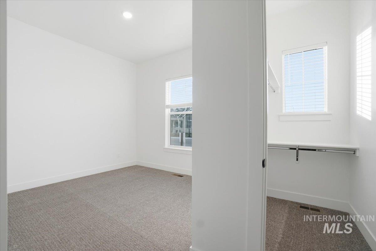 2278 N Kenora Ave, Star, Idaho 83669, 3 Bedrooms, 2.5 Bathrooms, Residential For Sale, Price $779,990,MLS 98972456