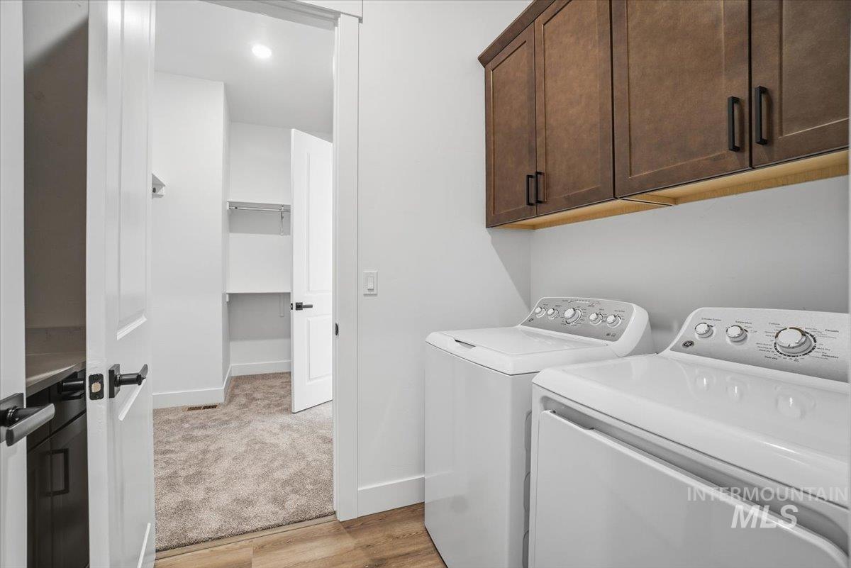 2278 N Kenora Ave, Star, Idaho 83669, 3 Bedrooms, 2.5 Bathrooms, Residential For Sale, Price $779,990,MLS 98972456