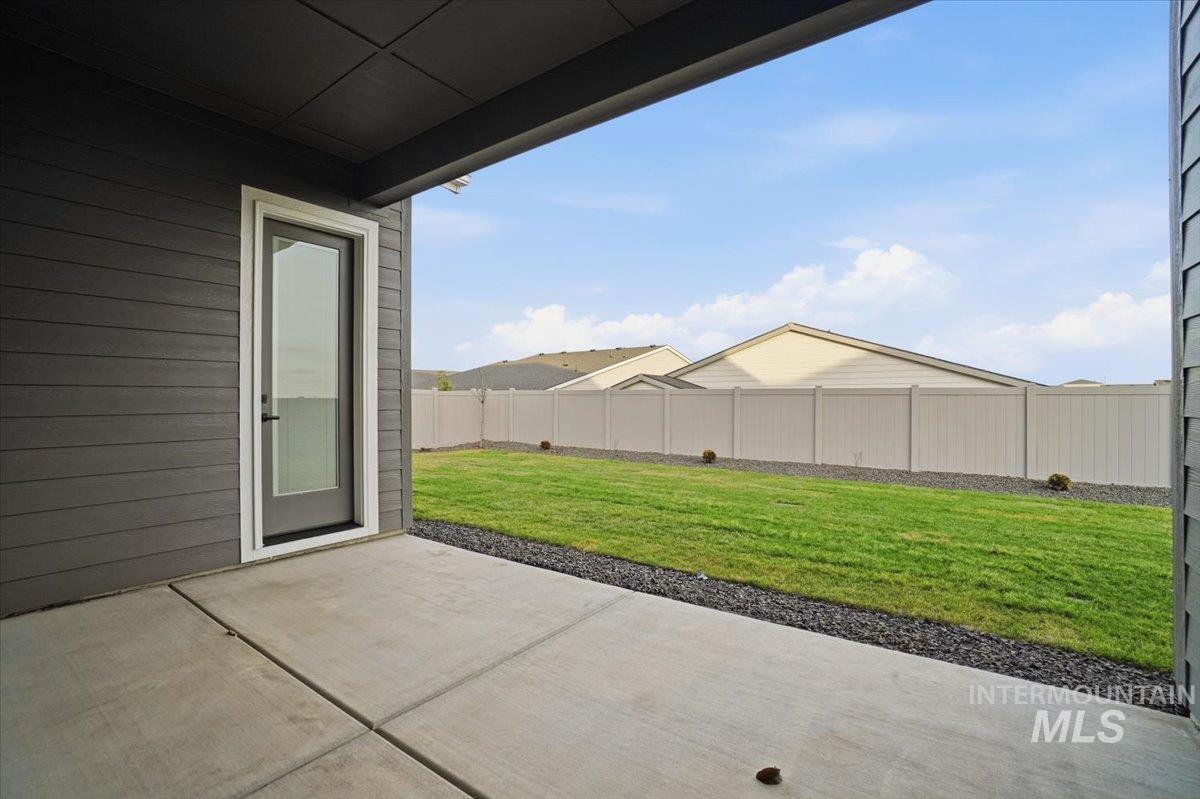 2278 N Kenora Ave, Star, Idaho 83669, 3 Bedrooms, 2.5 Bathrooms, Residential For Sale, Price $779,990,MLS 98972456