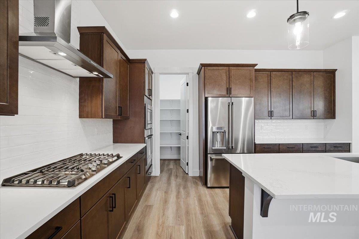 2278 N Kenora Ave, Star, Idaho 83669, 3 Bedrooms, 2.5 Bathrooms, Residential For Sale, Price $779,990,MLS 98972456