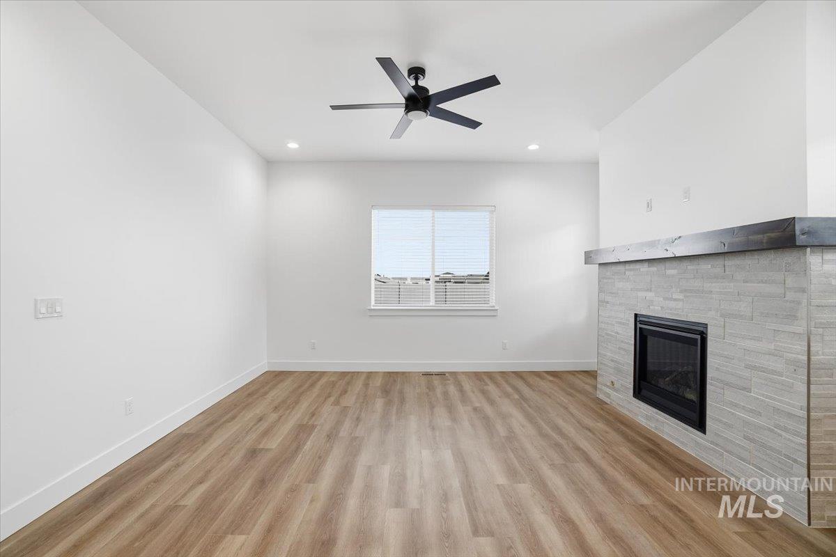 2278 N Kenora Ave, Star, Idaho 83669, 3 Bedrooms, 2.5 Bathrooms, Residential For Sale, Price $779,990,MLS 98972456