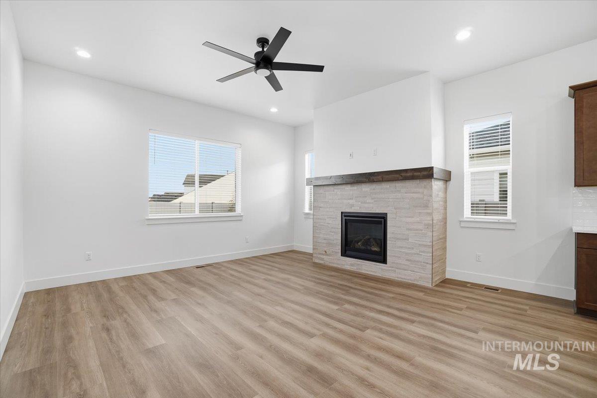 2278 N Kenora Ave, Star, Idaho 83669, 3 Bedrooms, 2.5 Bathrooms, Residential For Sale, Price $779,990,MLS 98972456