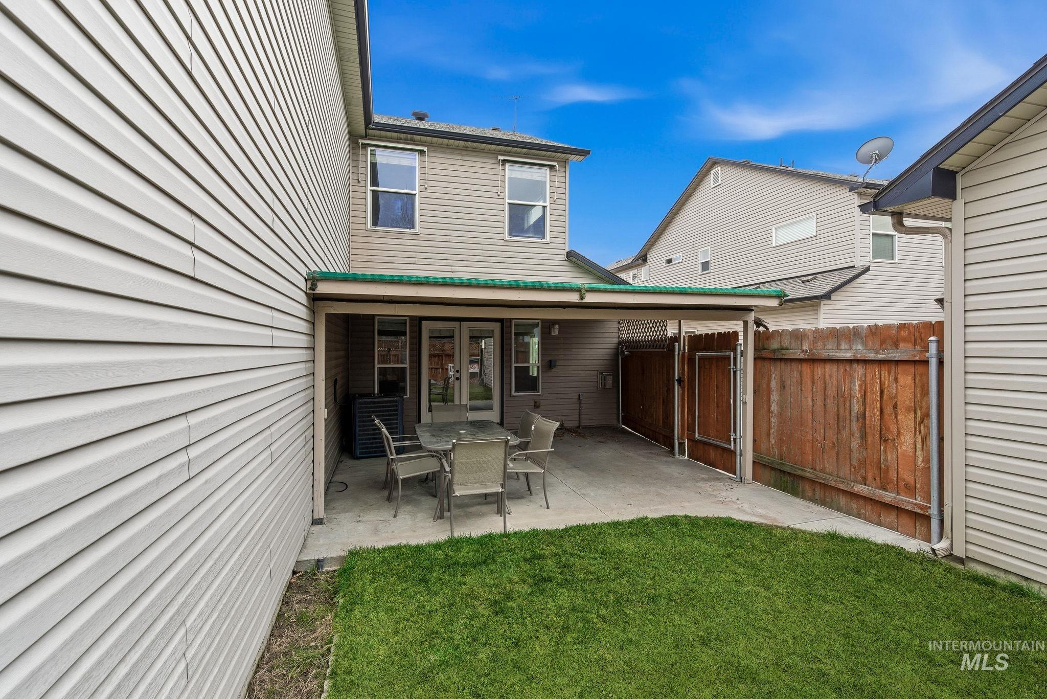 2231 S Dorothy Ave, Boise, Idaho 83706, 3 Bedrooms, 3 Bathrooms, Residential For Sale, Price $510,000,MLS 98972460