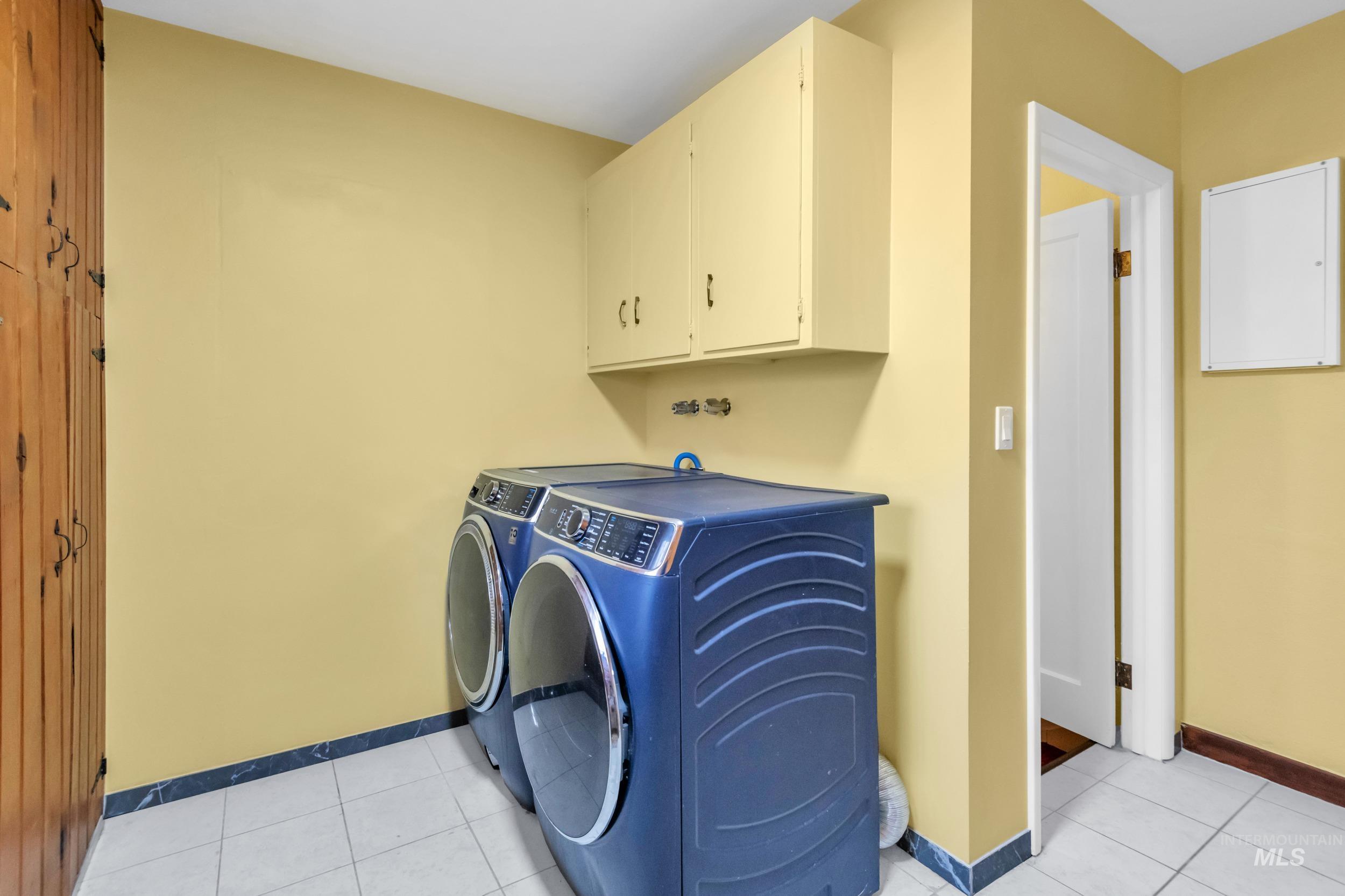 1158 S Powerline Rd, Nampa, Idaho 83686, 7 Bedrooms, 3 Bathrooms, Residential For Sale, Price $650,000,MLS 98972461