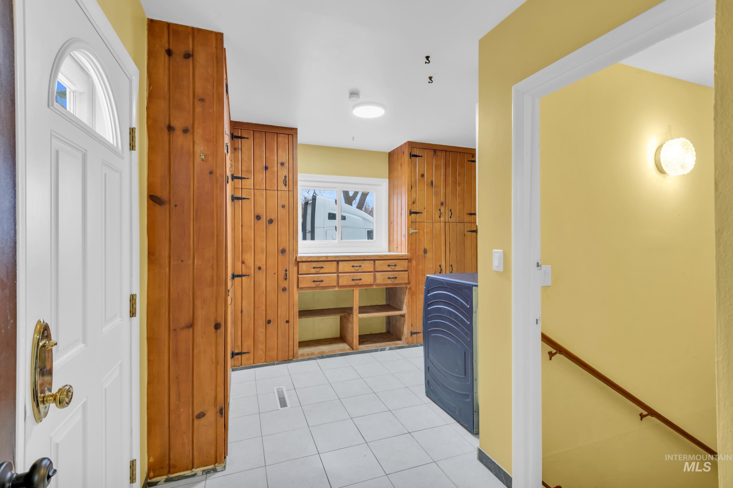 1158 S Powerline Rd, Nampa, Idaho 83686, 7 Bedrooms, 3 Bathrooms, Residential For Sale, Price $650,000,MLS 98972461