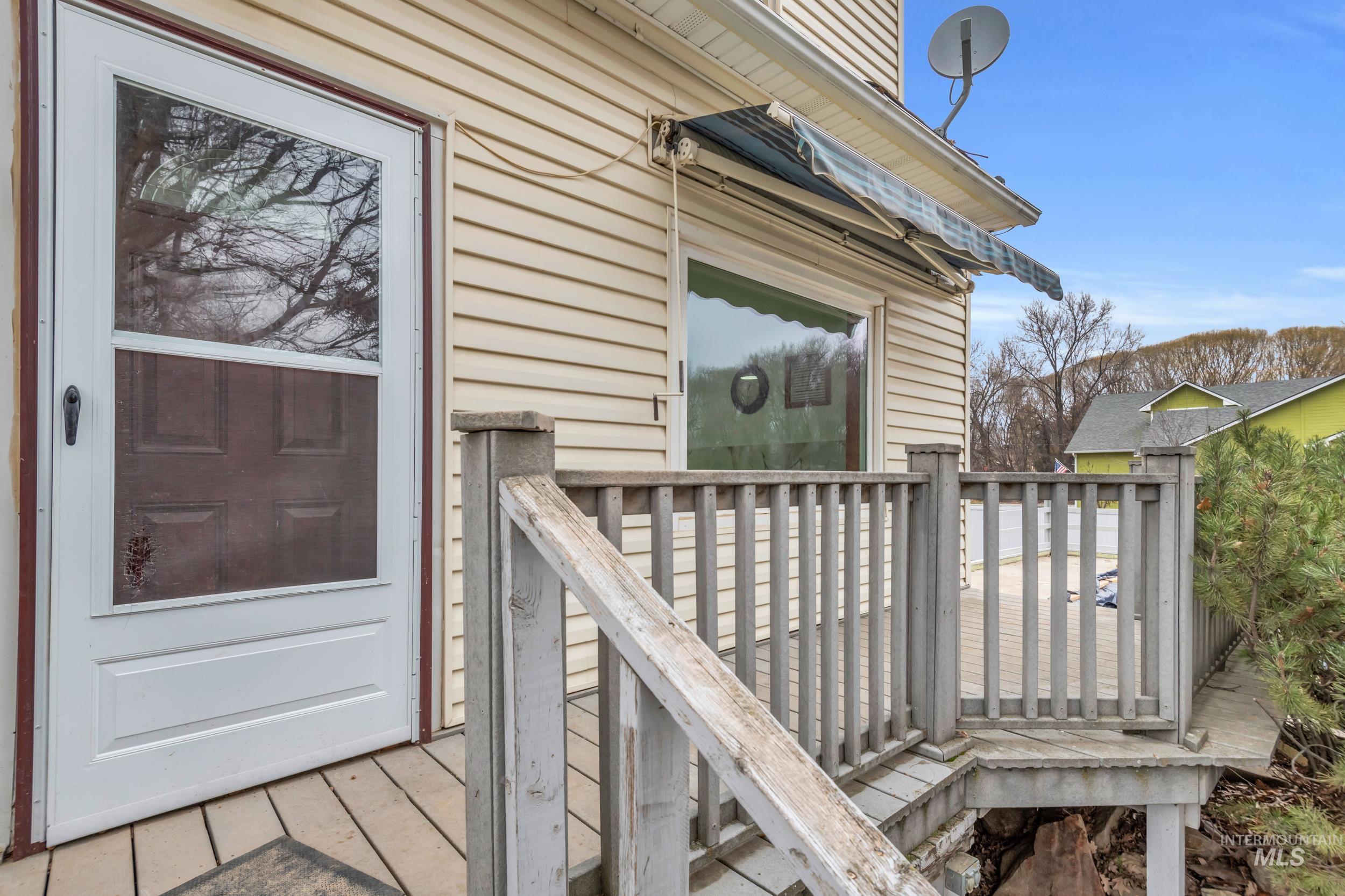 1158 S Powerline Rd, Nampa, Idaho 83686, 7 Bedrooms, 3 Bathrooms, Residential For Sale, Price $650,000,MLS 98972461