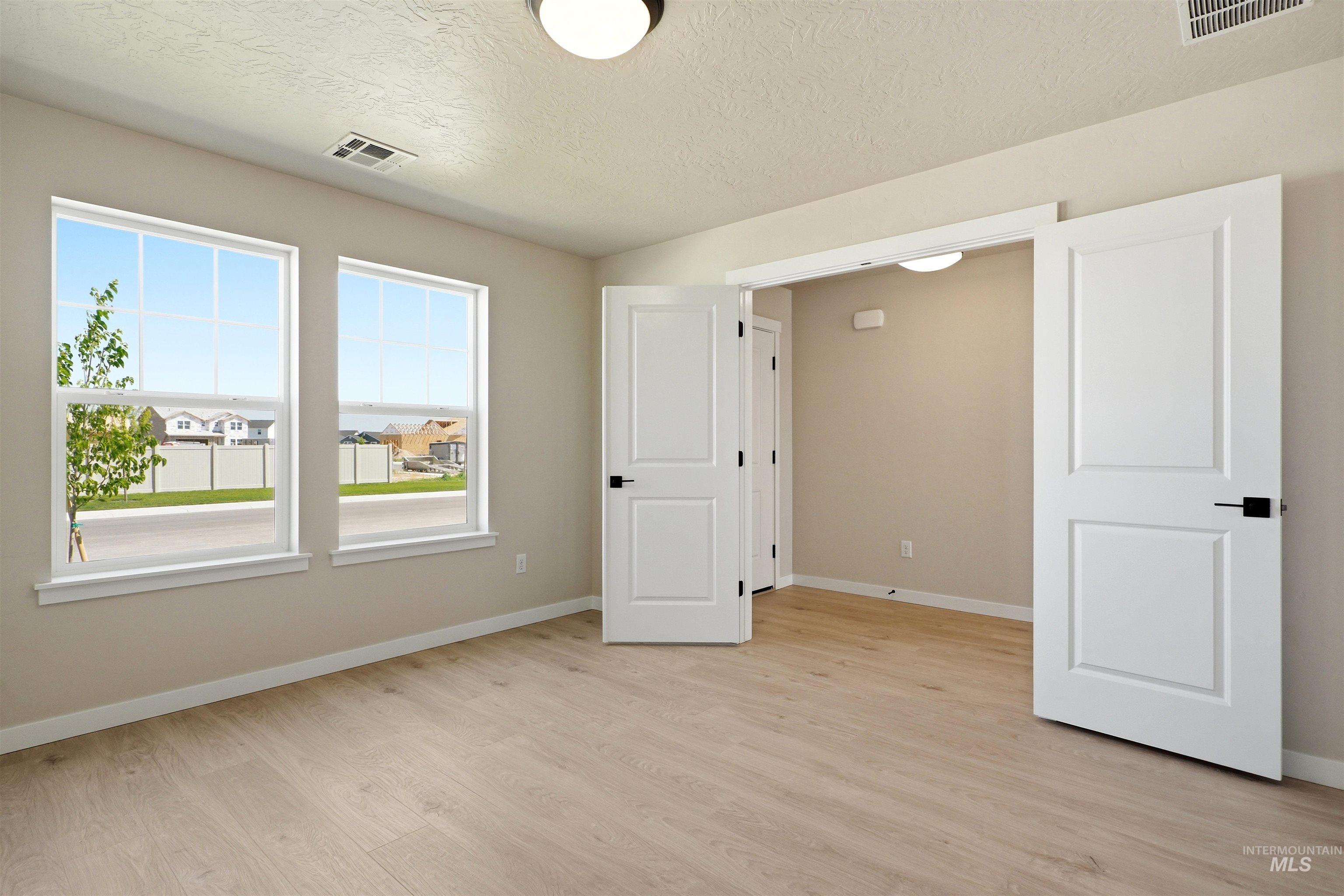 10187 Bellevue Ridge St, Nampa, Idaho 83687, 5 Bedrooms, 3 Bathrooms, Residential For Sale, Price $524,990,MLS 98972464