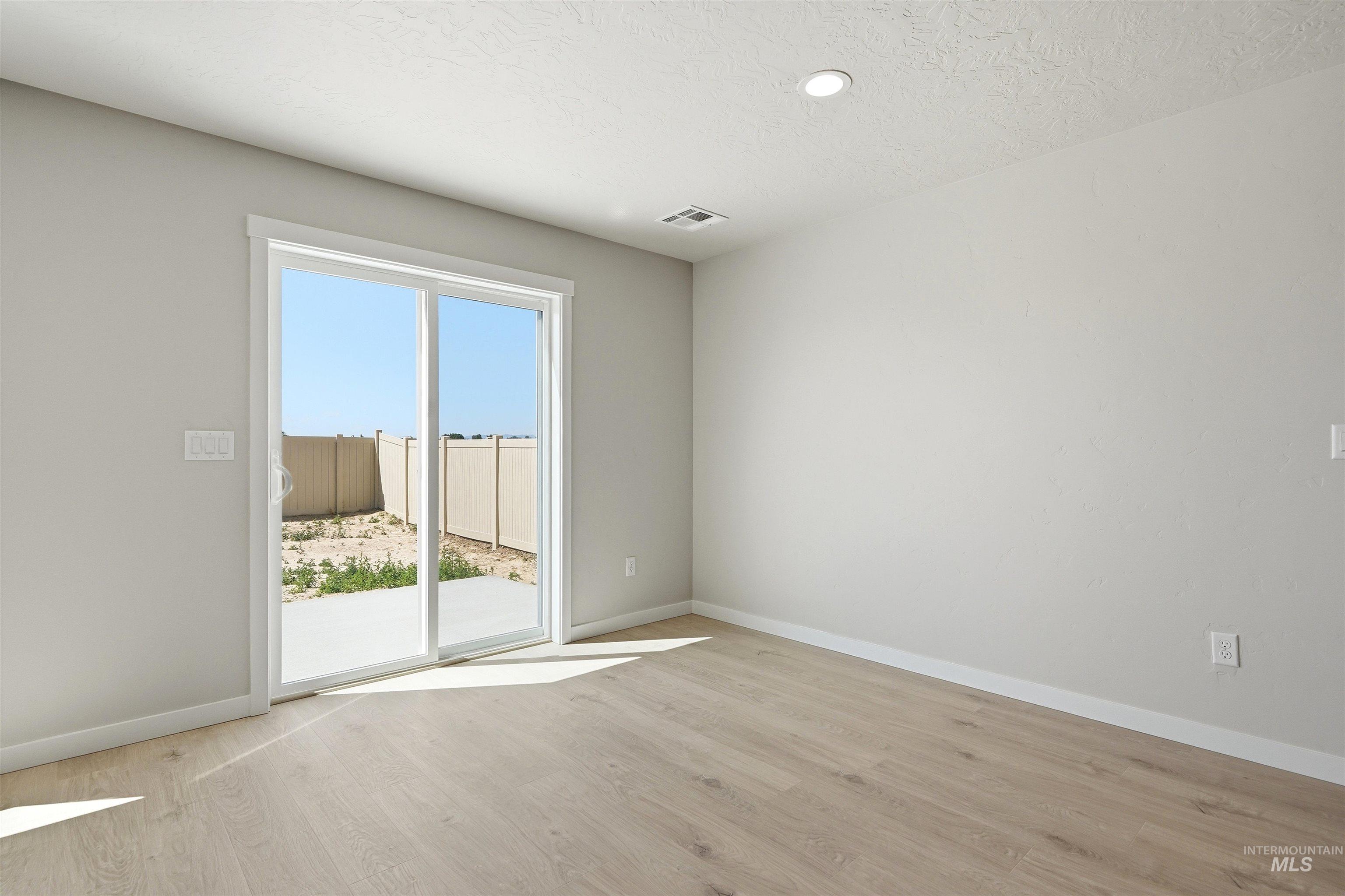 10187 Bellevue Ridge St, Nampa, Idaho 83687, 5 Bedrooms, 3 Bathrooms, Residential For Sale, Price $524,990,MLS 98972464