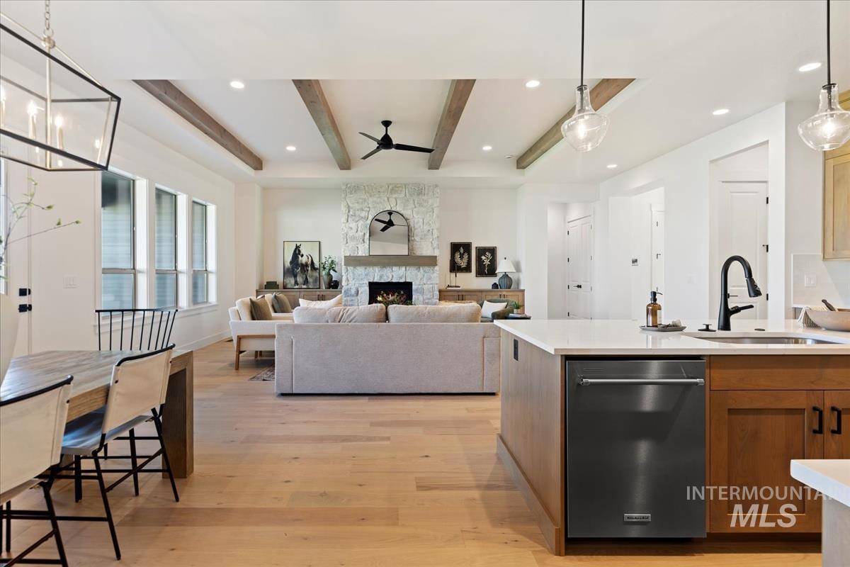11027 W Lahinch Ln., Kuna, Idaho 83634, 4 Bedrooms, 3 Bathrooms, Residential For Sale, Price $864,880,MLS 98972466