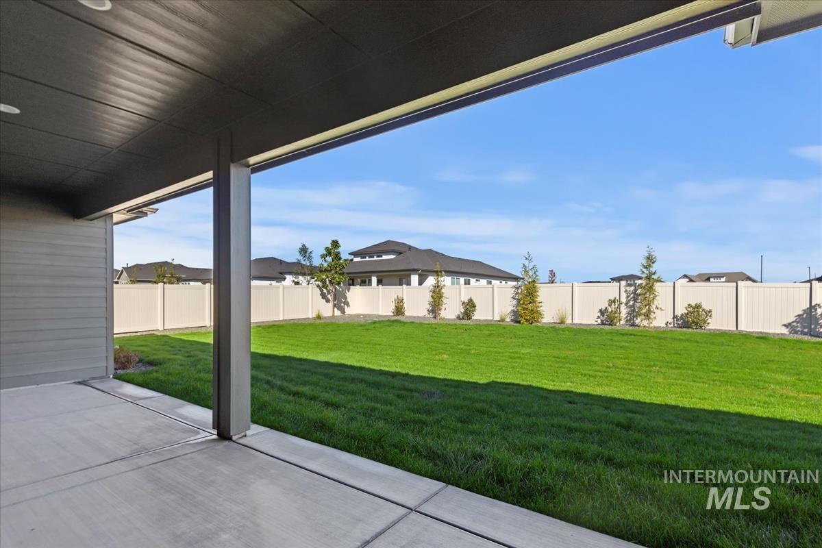 11027 W Lahinch Ln., Kuna, Idaho 83634, 4 Bedrooms, 3 Bathrooms, Residential For Sale, Price $864,880,MLS 98972466