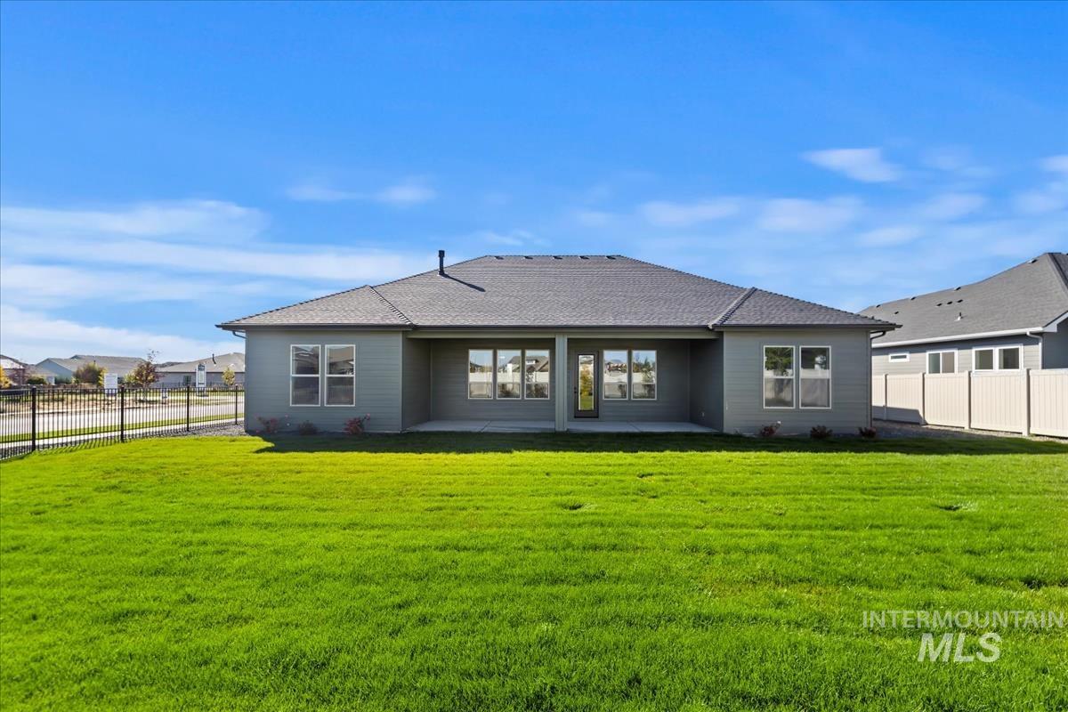 11027 W Lahinch Ln., Kuna, Idaho 83634, 4 Bedrooms, 3 Bathrooms, Residential For Sale, Price $864,880,MLS 98972466