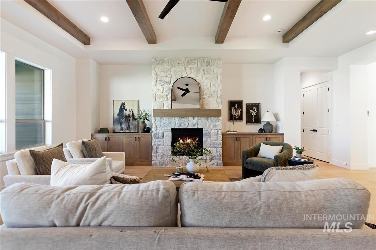 11027 W Lahinch Ln., Kuna, Idaho 83634, 4 Bedrooms, 3 Bathrooms, Residential For Sale, Price $864,880,MLS 98972466