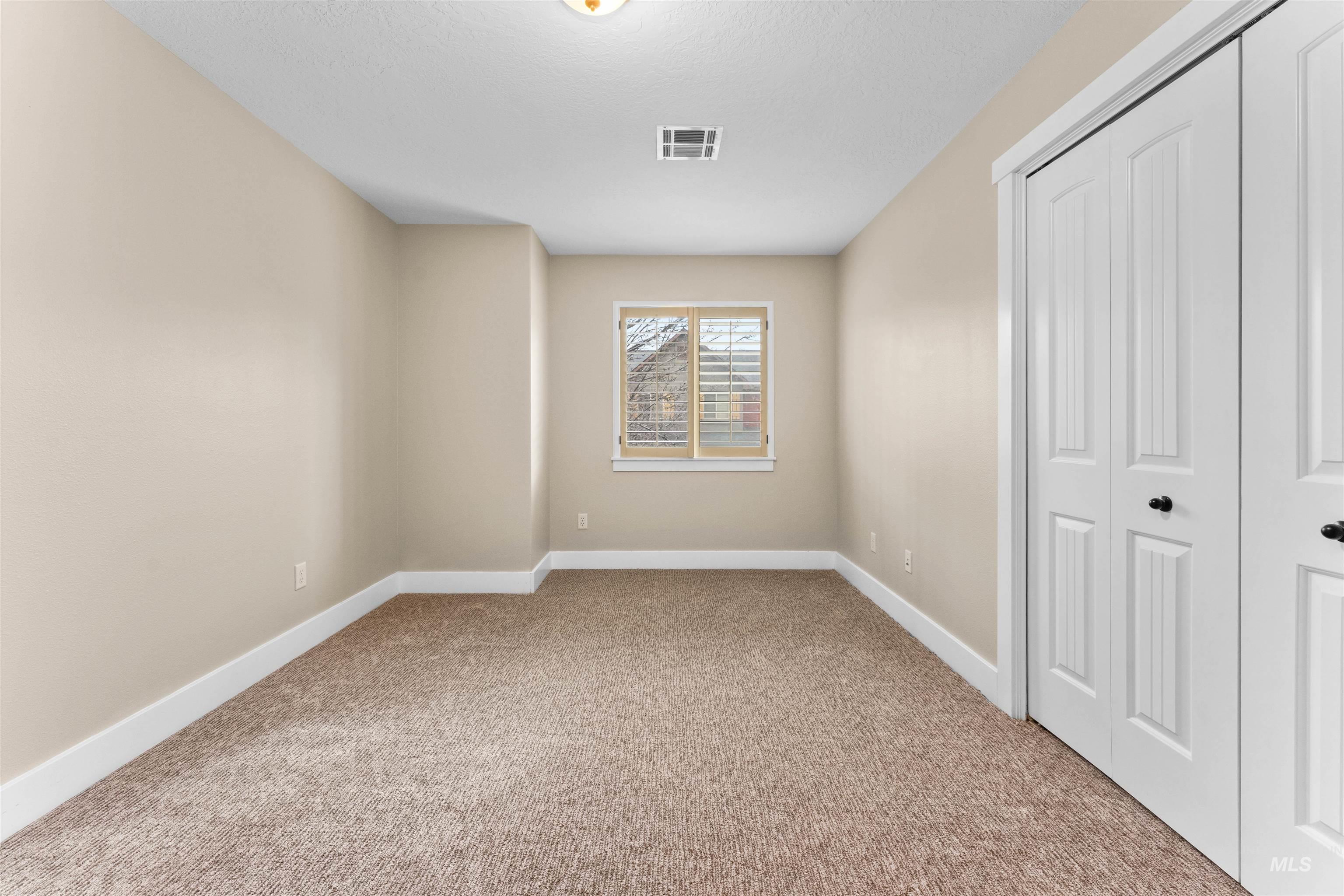 5231 W Morris Hill Rd, Boise, Idaho 83706, 3 Bedrooms, 2.5 Bathrooms, Residential For Sale, Price $425,000,MLS 98972467