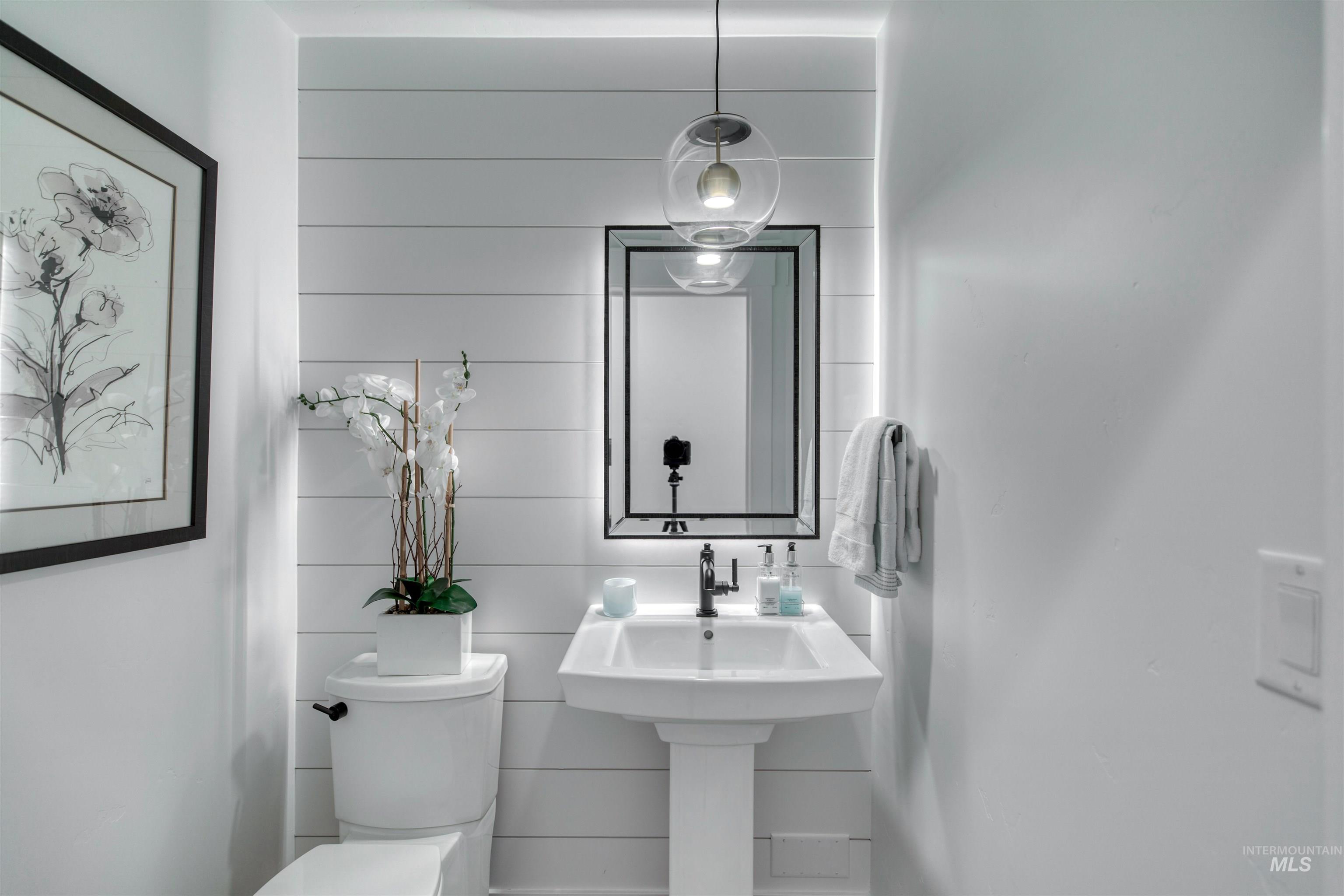 1458 W Sandy Ct, Meridian, Idaho 83646, 4 Bedrooms, 4.5 Bathrooms, Residential For Sale, Price $1,860,000,MLS 98972470