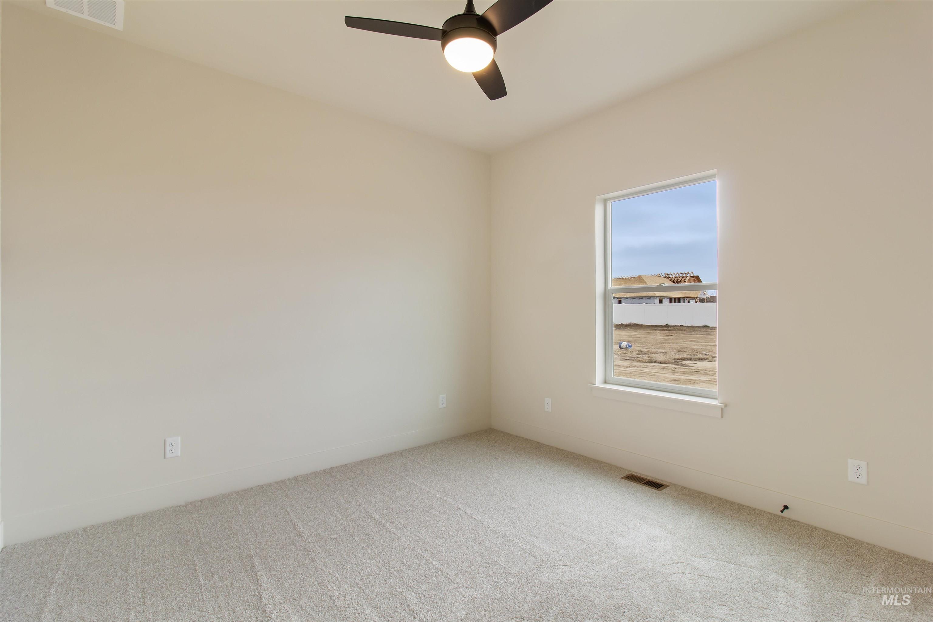 1423 Sierra Way, Kimberly, Idaho 83341, 4 Bedrooms, 2 Bathrooms, Residential For Sale, Price $537,500,MLS 98972471