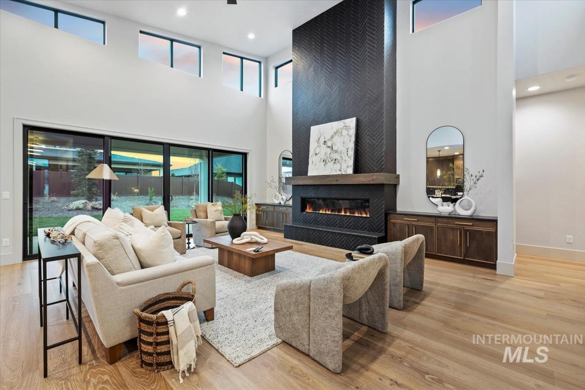 9967 W Bouvardia St, Star, Idaho 83669, 3 Bedrooms, 3.5 Bathrooms, Residential For Sale, Price $1,129,900,MLS 98972472