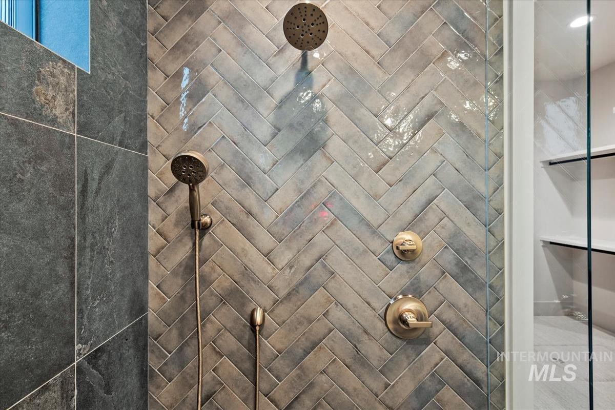 9967 W Bouvardia St, Star, Idaho 83669, 3 Bedrooms, 3.5 Bathrooms, Residential For Sale, Price $1,129,900,MLS 98972472