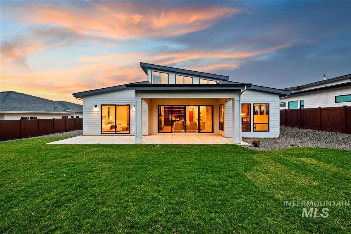 9967 W Bouvardia St, Star, Idaho 83669, 3 Bedrooms, 3.5 Bathrooms, Residential For Sale, Price $1,129,900,MLS 98972472