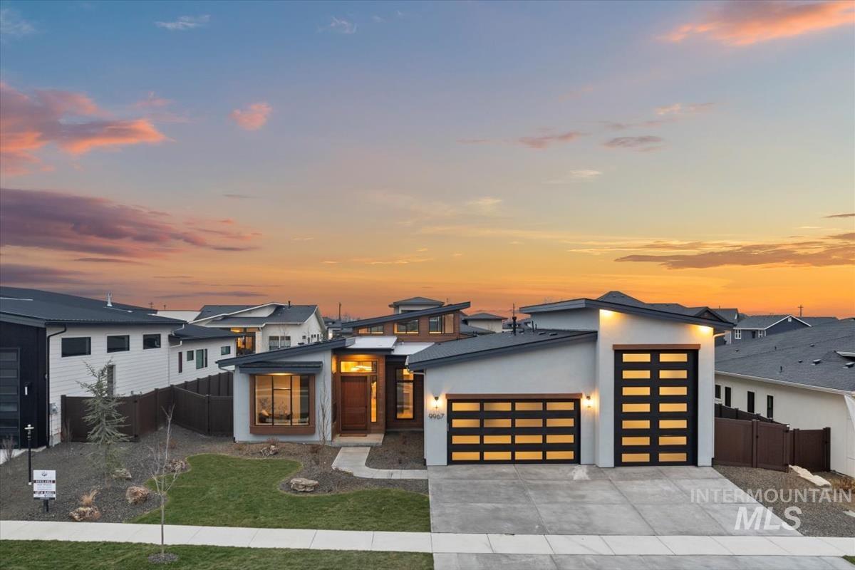 9967 W Bouvardia St, Star, Idaho 83669, 3 Bedrooms, 3.5 Bathrooms, Residential For Sale, Price $1,129,900,MLS 98972472