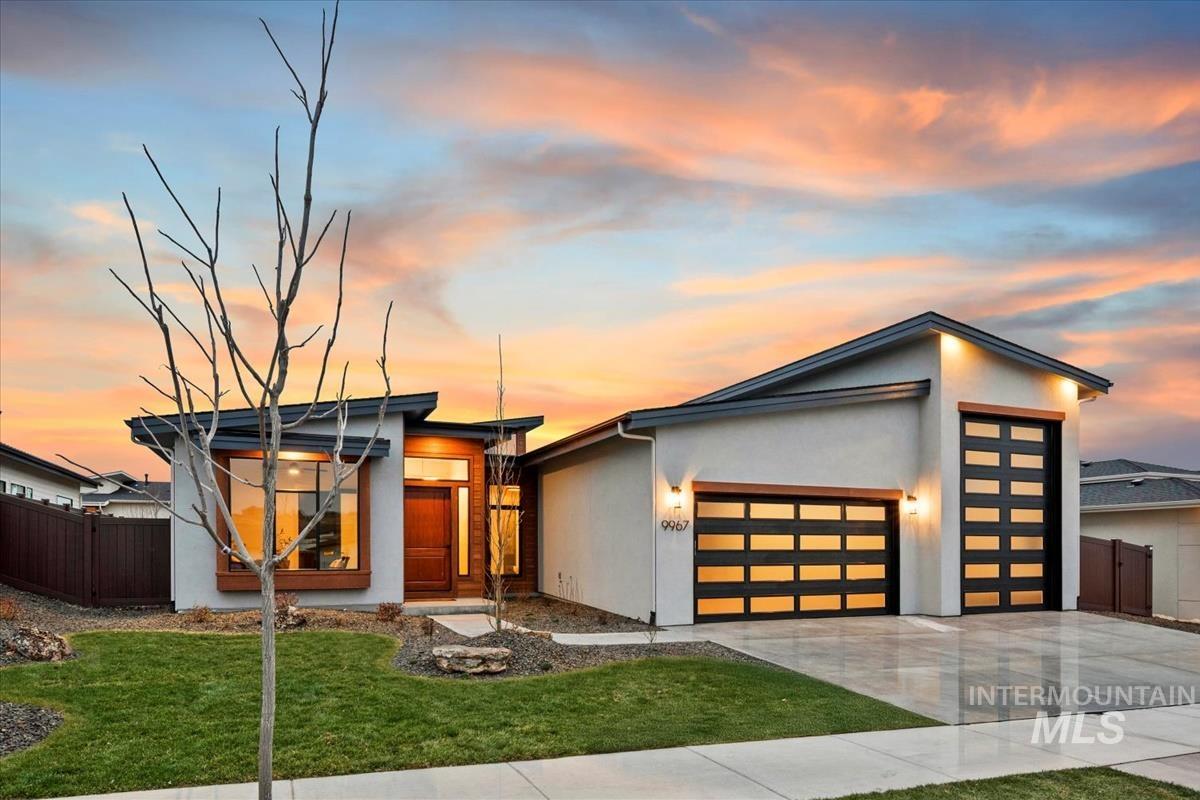 9967 W Bouvardia St, Star, Idaho 83669, 3 Bedrooms, 3.5 Bathrooms, Residential For Sale, Price $1,129,900,MLS 98972472