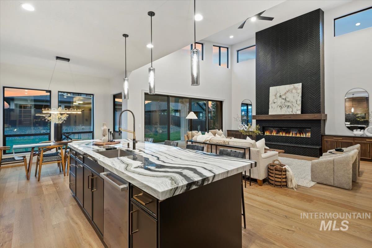 9967 W Bouvardia St, Star, Idaho 83669, 3 Bedrooms, 3.5 Bathrooms, Residential For Sale, Price $1,129,900,MLS 98972472