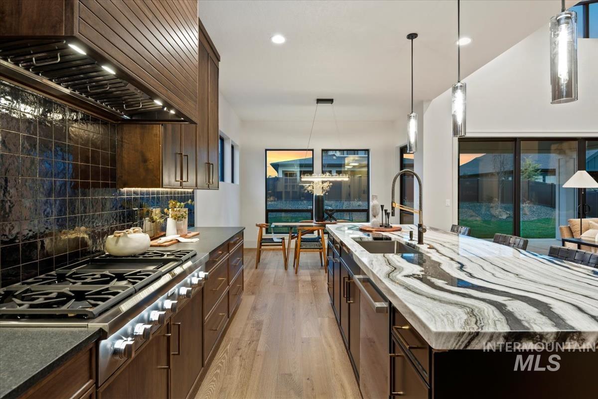 9967 W Bouvardia St, Star, Idaho 83669, 3 Bedrooms, 3.5 Bathrooms, Residential For Sale, Price $1,129,900,MLS 98972472