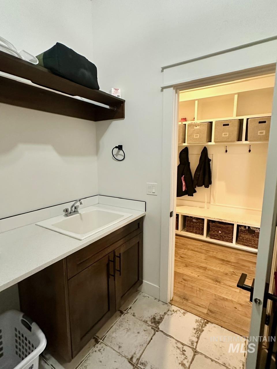 10082 Riverbend Pl, Middleton, Idaho 83644, 5 Bedrooms, 4 Bathrooms, Residential For Sale, Price $1,299,000,MLS 98972473