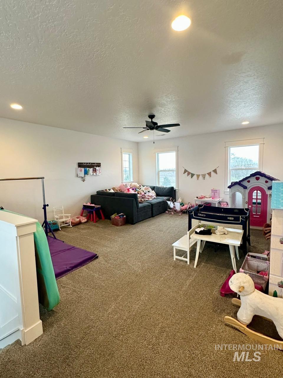 10082 Riverbend Pl, Middleton, Idaho 83644, 5 Bedrooms, 4 Bathrooms, Residential For Sale, Price $1,299,000,MLS 98972473