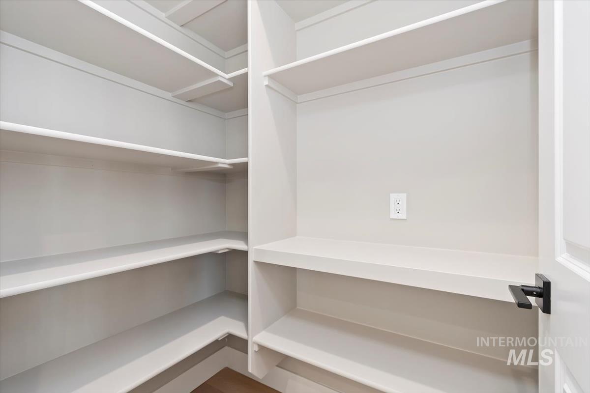 2104 E Rodeo St, Kuna, Idaho 83634, 3 Bedrooms, 2 Bathrooms, Residential For Sale, Price $544,880, 98972476