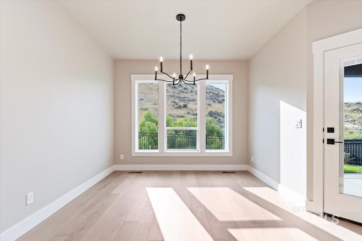 2104 E Rodeo St, Kuna, Idaho 83634, 3 Bedrooms, 2 Bathrooms, Residential For Sale, Price $544,880,MLS 98972476