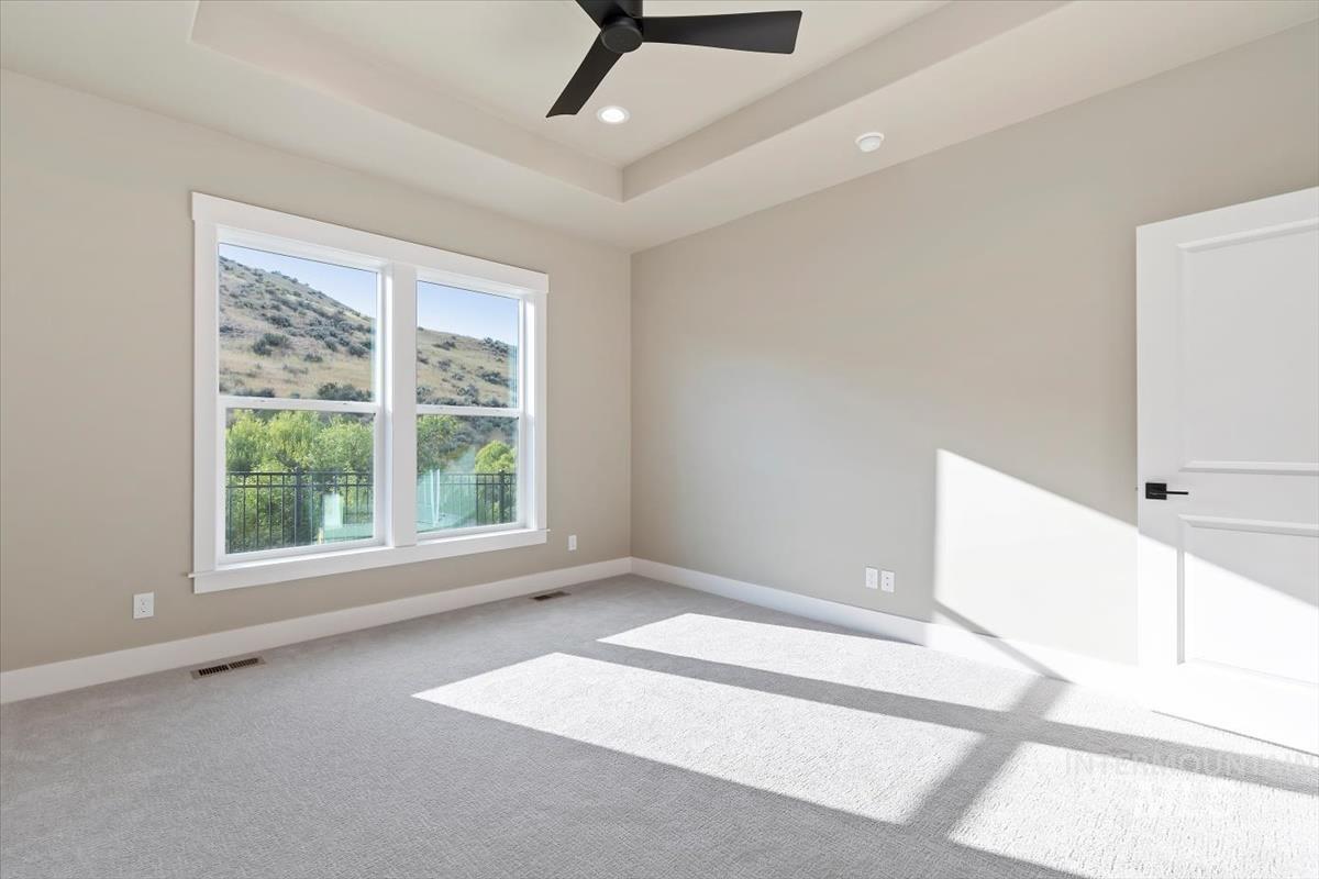 2104 E Rodeo St, Kuna, Idaho 83634, 3 Bedrooms, 2 Bathrooms, Residential For Sale, Price $539,880,MLS 98972476