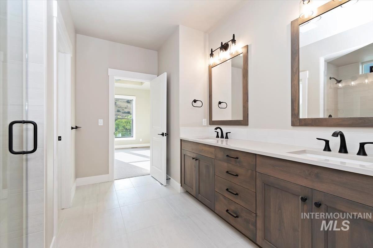 2104 E Rodeo St, Kuna, Idaho 83634, 3 Bedrooms, 2 Bathrooms, Residential For Sale, Price $539,880,MLS 98972476