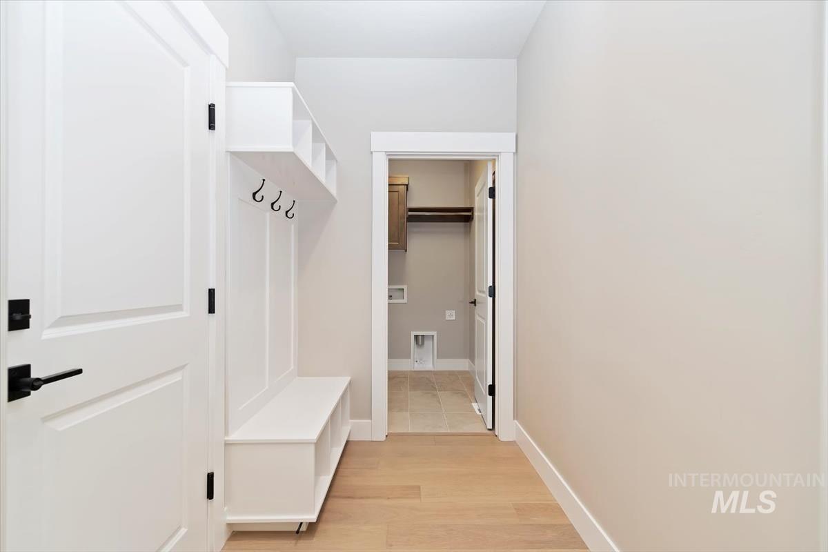 2104 E Rodeo St, Kuna, Idaho 83634, 3 Bedrooms, 2 Bathrooms, Residential For Sale, Price $544,880, 98972476