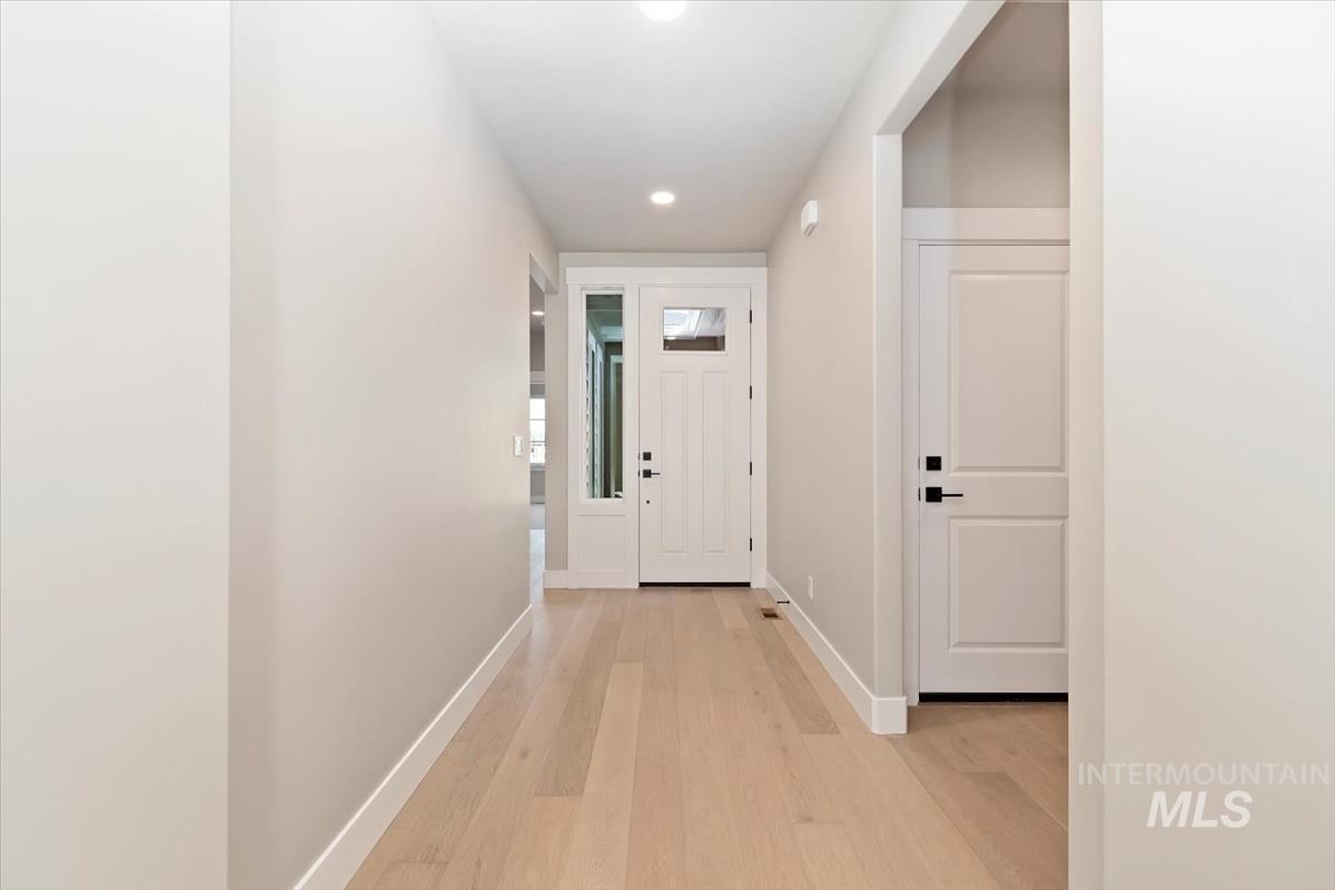 2104 E Rodeo St, Kuna, Idaho 83634, 3 Bedrooms, 2 Bathrooms, Residential For Sale, Price $544,880,MLS 98972476