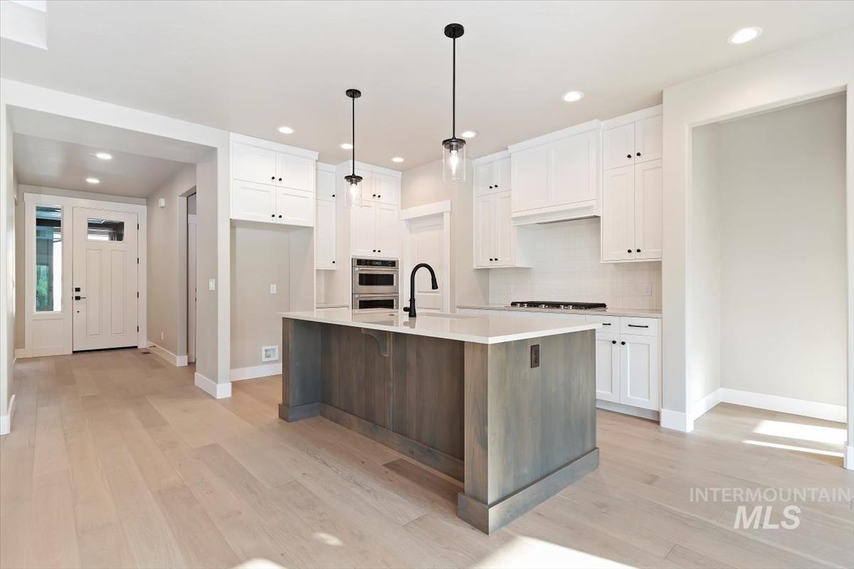 2104 E Rodeo St, Kuna, Idaho 83634, 3 Bedrooms, 2 Bathrooms, Residential For Sale, Price $544,880,MLS 98972476