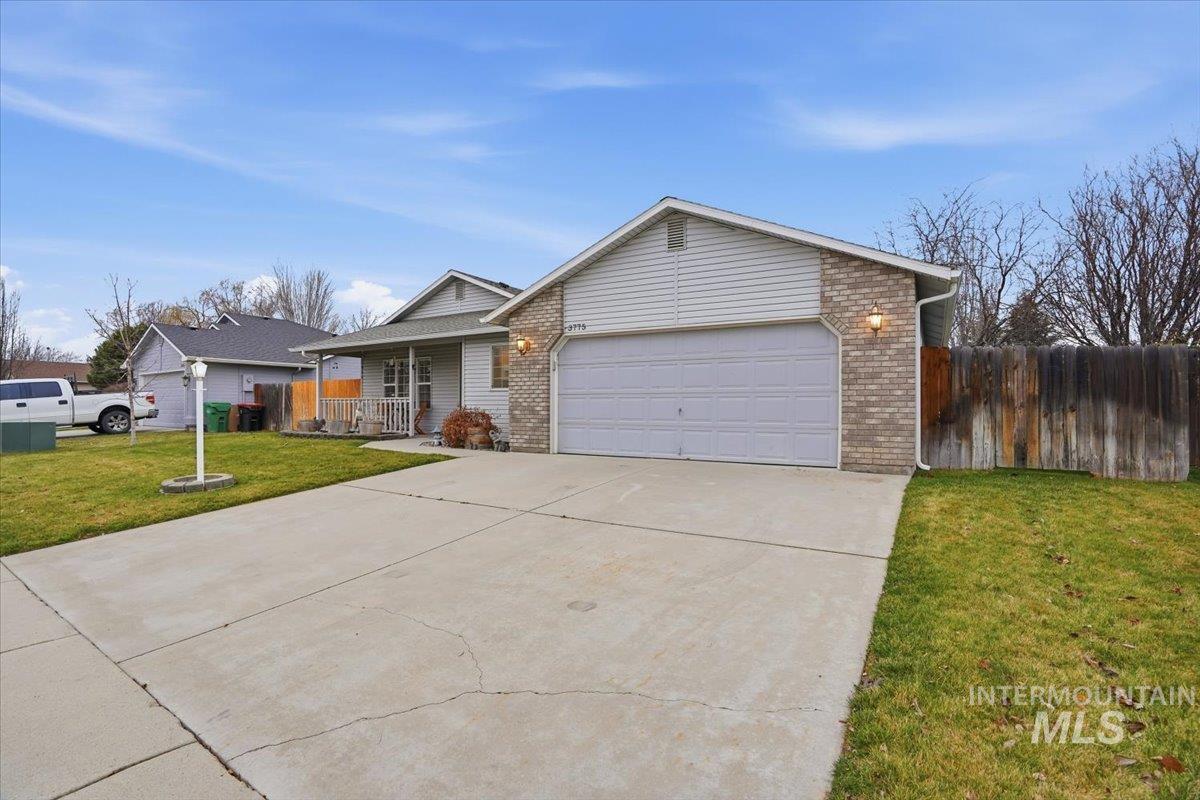 3775 E. Eisenhower, Meridian, Idaho 83642, 3 Bedrooms, 2 Bathrooms, Residential For Sale, Price $405,000,MLS 98972477