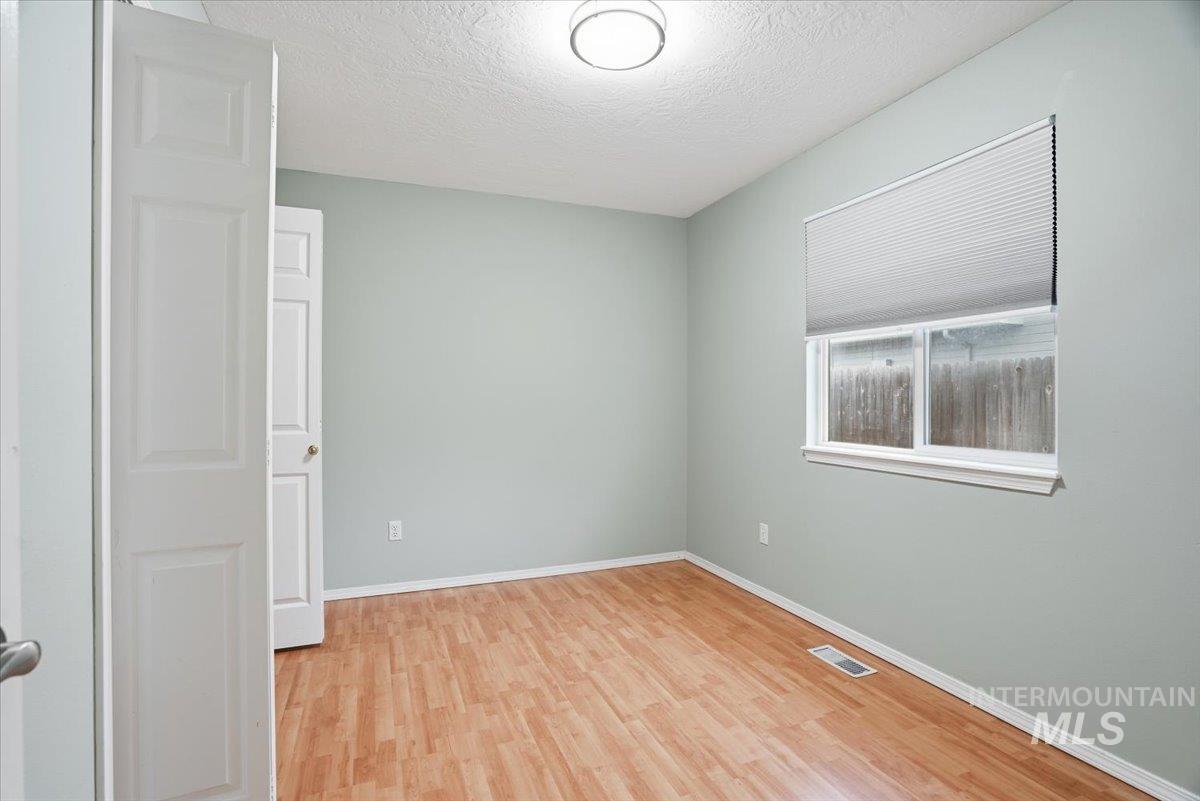 3775 E. Eisenhower, Meridian, Idaho 83642, 3 Bedrooms, 2 Bathrooms, Residential For Sale, Price $405,000,MLS 98972477