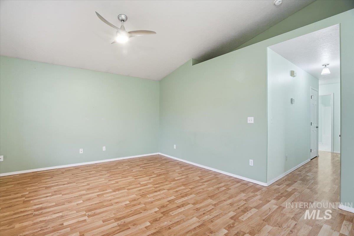 3775 E. Eisenhower, Meridian, Idaho 83642, 3 Bedrooms, 2 Bathrooms, Residential For Sale, Price $405,000,MLS 98972477