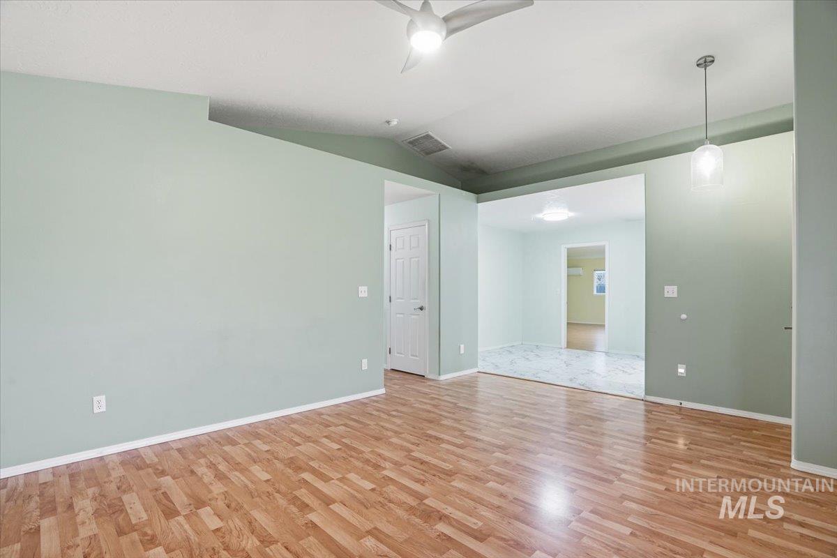 3775 E. Eisenhower, Meridian, Idaho 83642, 3 Bedrooms, 2 Bathrooms, Residential For Sale, Price $405,000,MLS 98972477