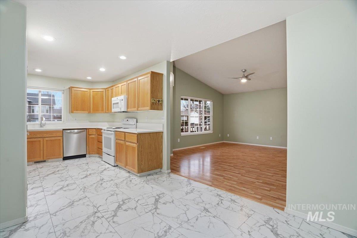 3775 E. Eisenhower, Meridian, Idaho 83642, 3 Bedrooms, 2 Bathrooms, Residential For Sale, Price $405,000,MLS 98972477