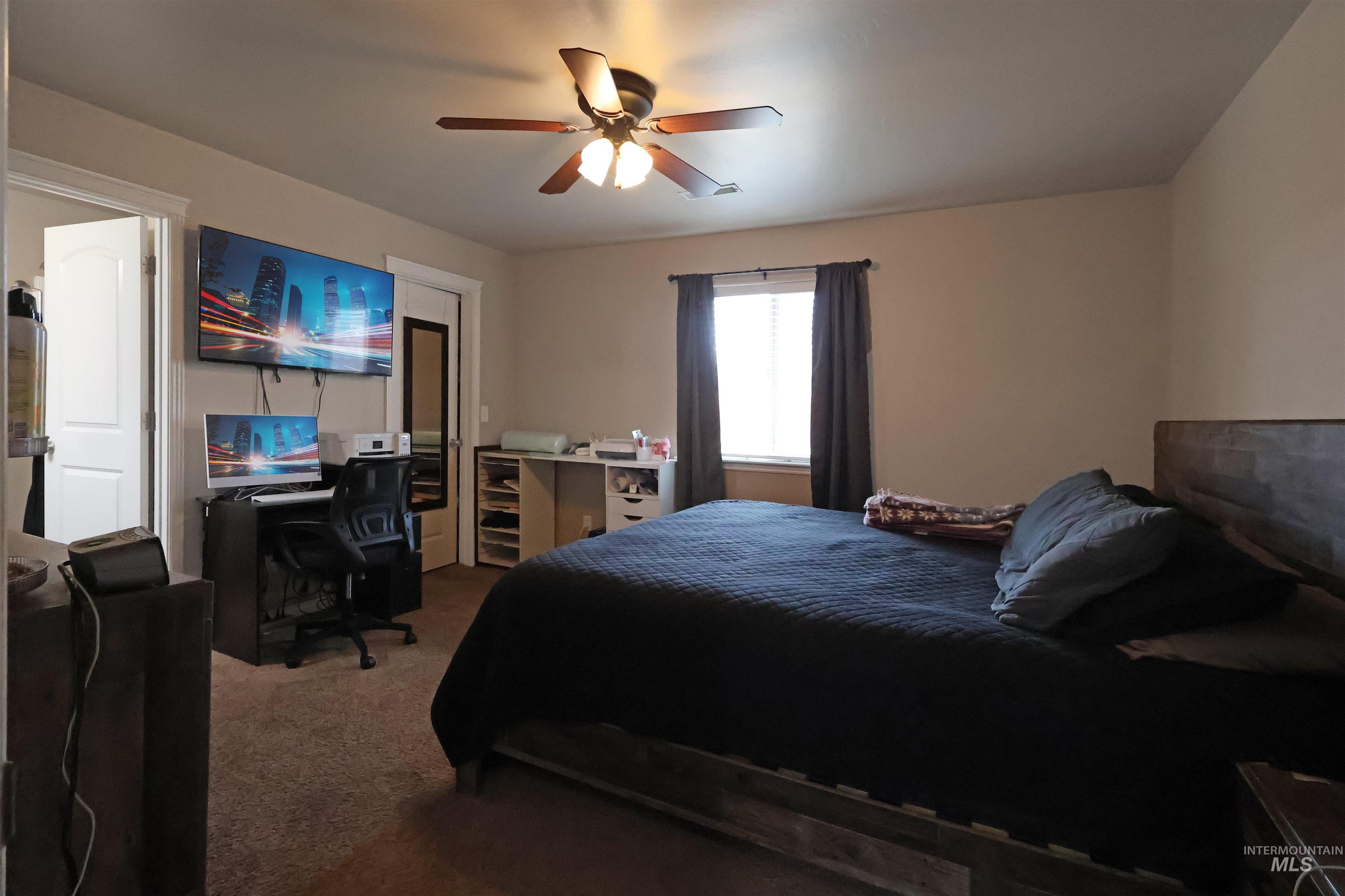 717 S B St, Rupert, Idaho 83350, 4 Bedrooms, 2 Bathrooms, Residential For Sale, Price $309,000,MLS 98972478