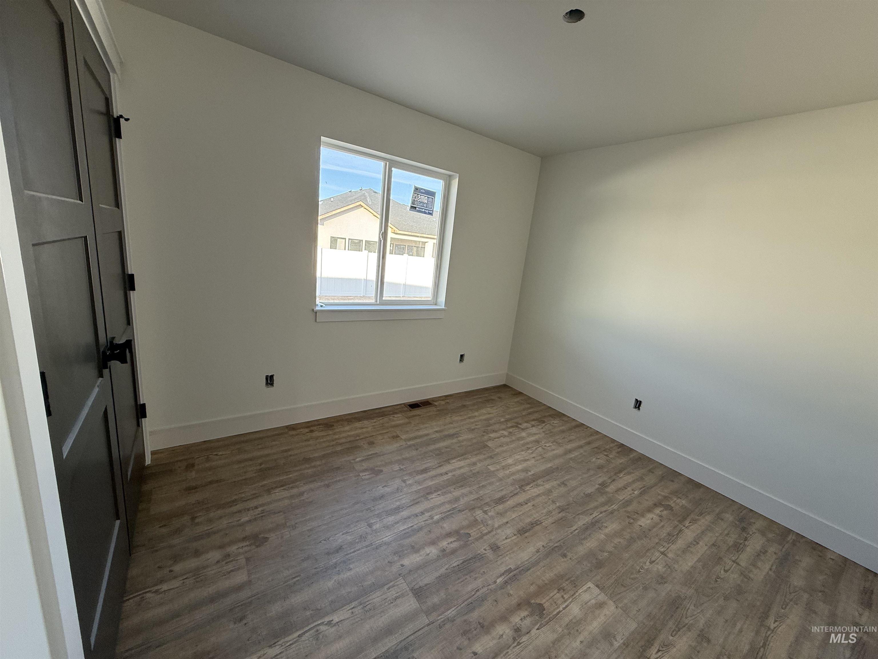 1196 Ira Burton, Twin Falls, Idaho 83301, 4 Bedrooms, 2 Bathrooms, Residential For Sale, Price $439,000,MLS 98972479